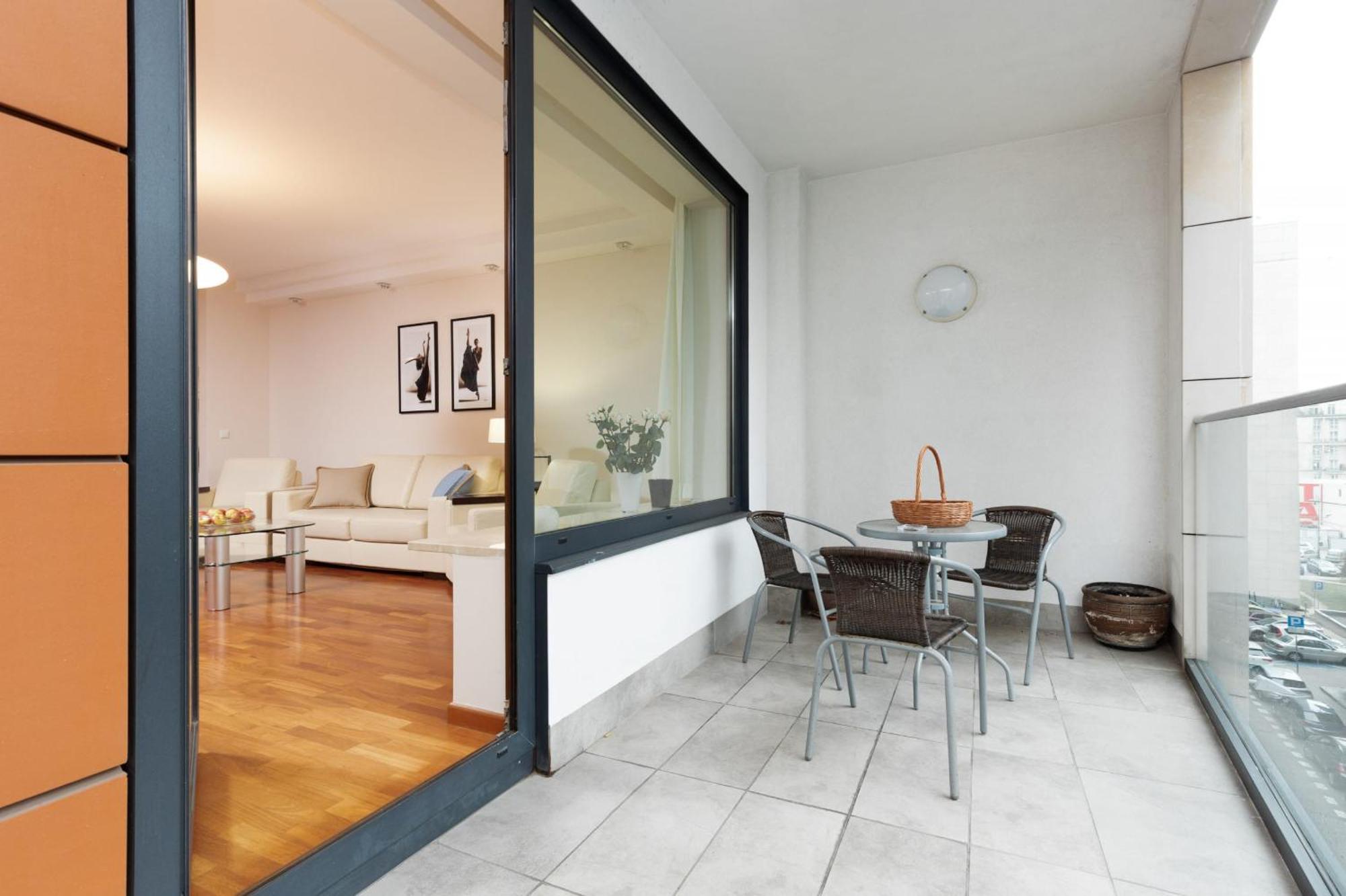 Center Exclusive By Renters Prestige Warszawa